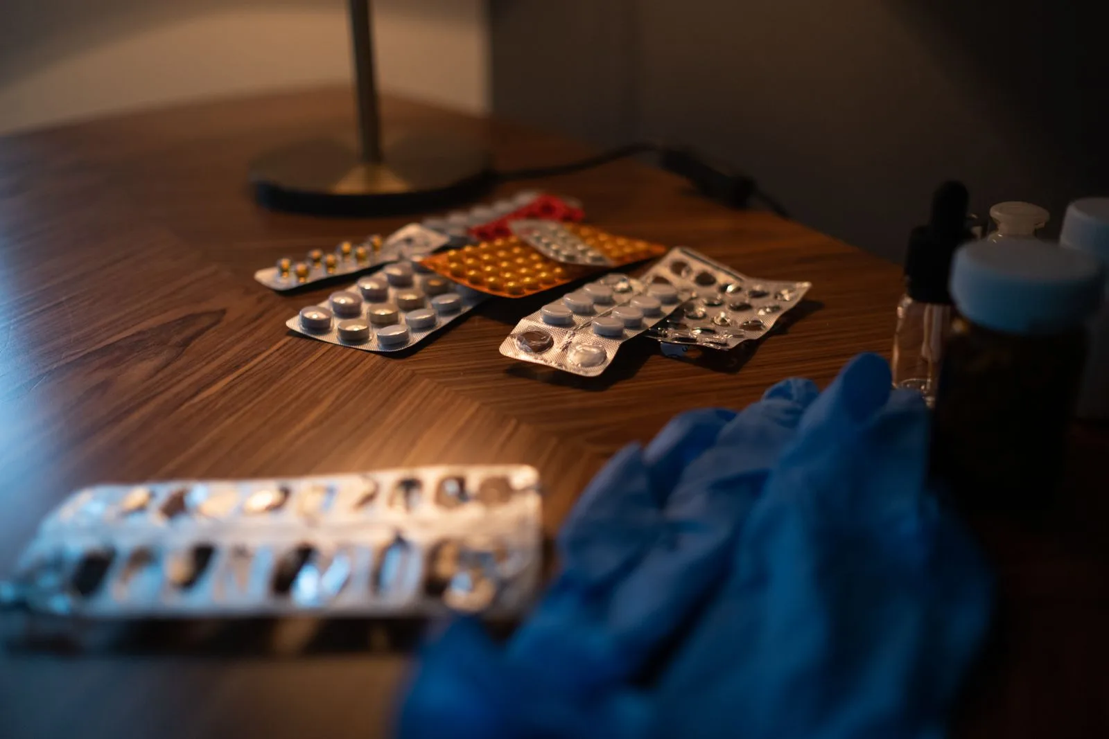 Six Things To Know about Sleeping Pills illustration