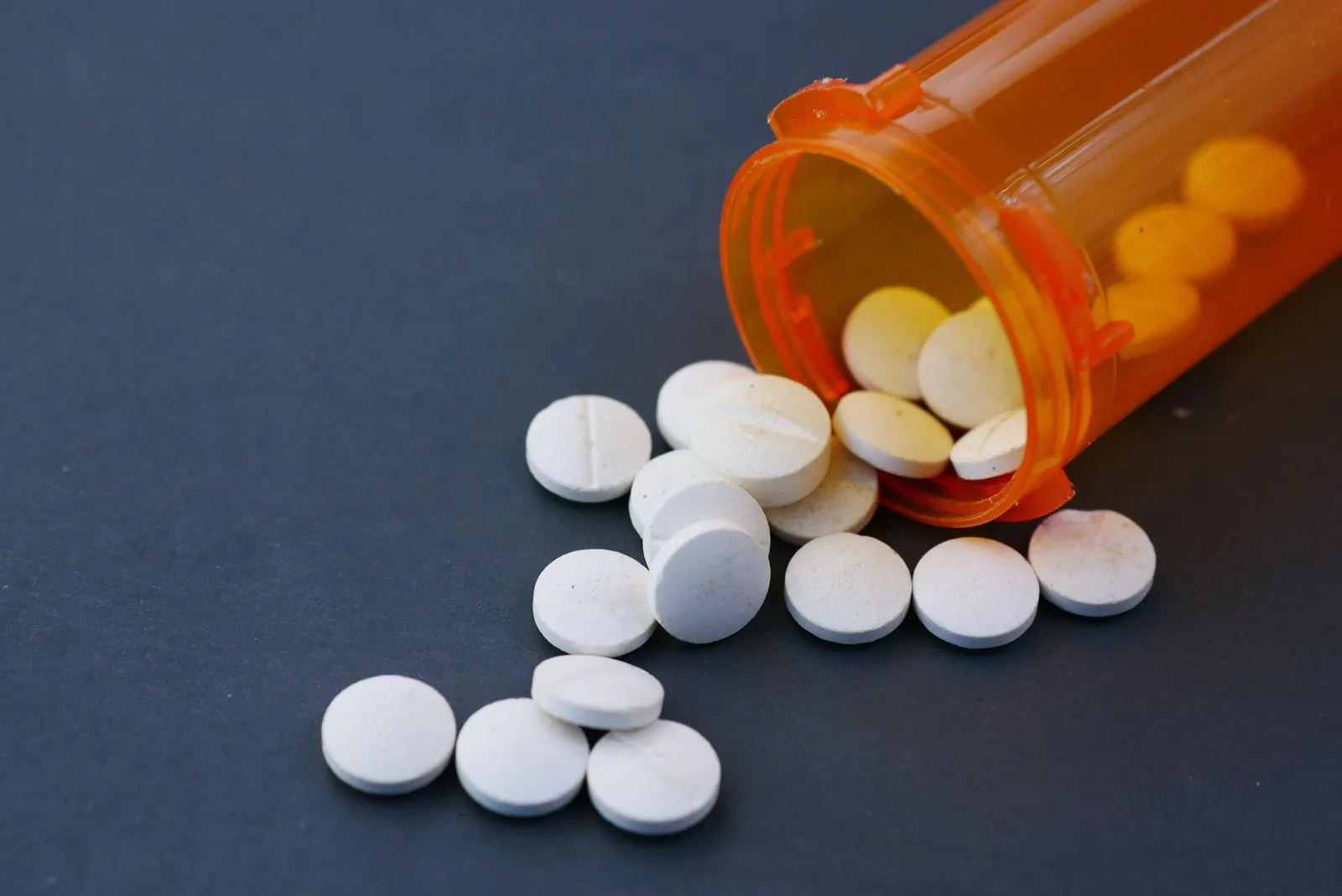 Six Things To Know about Sleeping Pills illustration